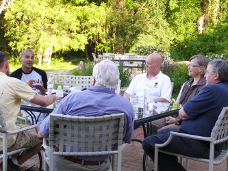 Conversation flourishes on Dunrovin's outdoor patio. 