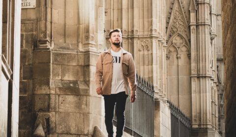 Guy in front of UK Castle